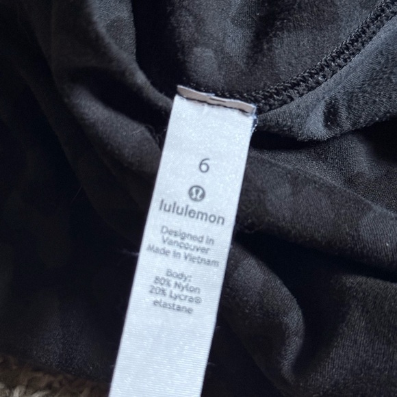 lululemon Black High-Rise Leggings with Subtle Texture - Picture 3 of 5